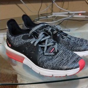 Nike Air Max Black Pink Athletic Sneakers